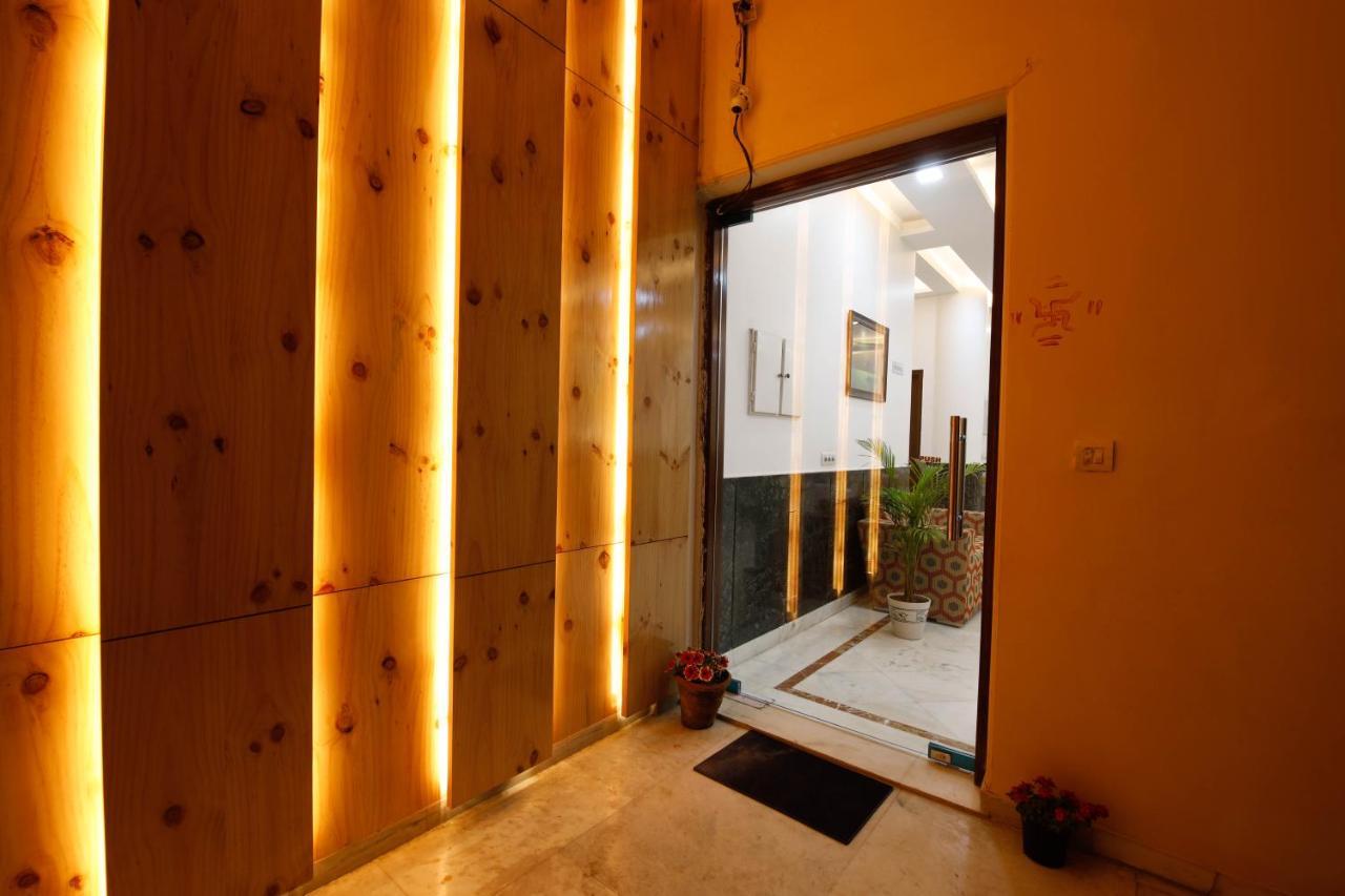 Bed and Breakfast Peepal Tree Residency à New Delhi Extérieur photo