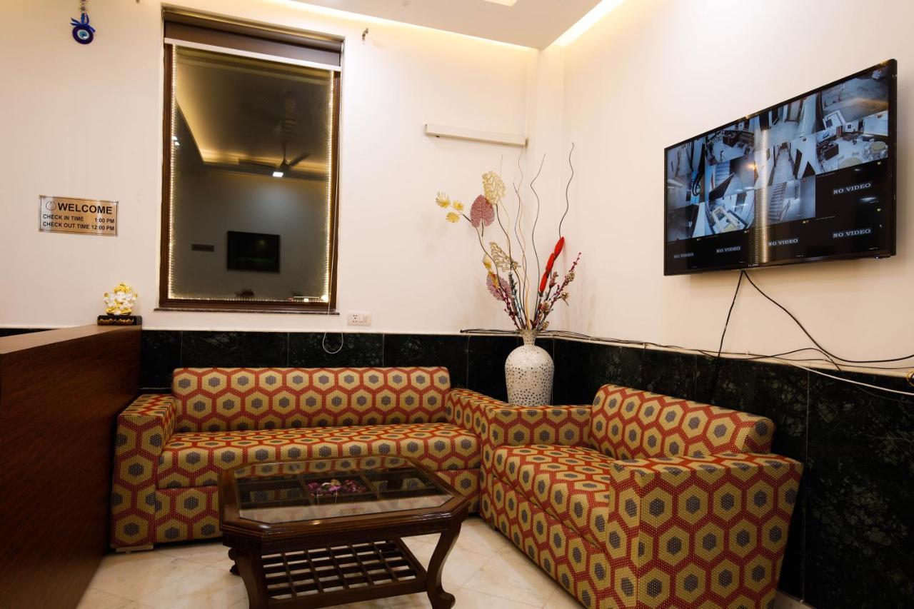 Bed and Breakfast Peepal Tree Residency à New Delhi Extérieur photo